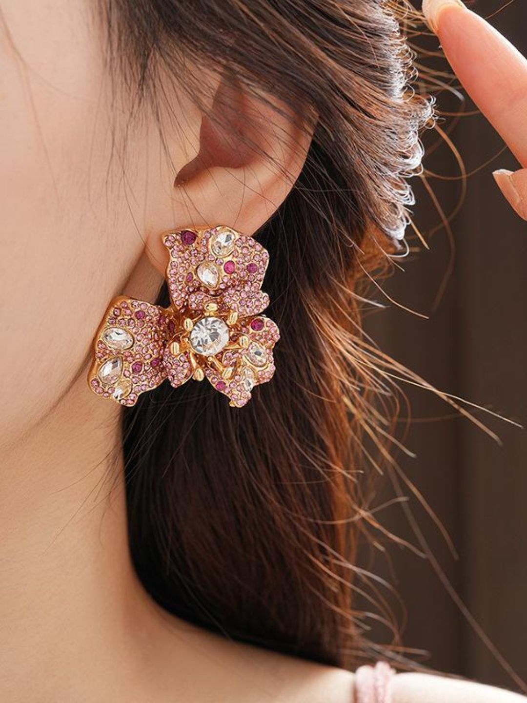 Ishhaara Pink Floral Earring
