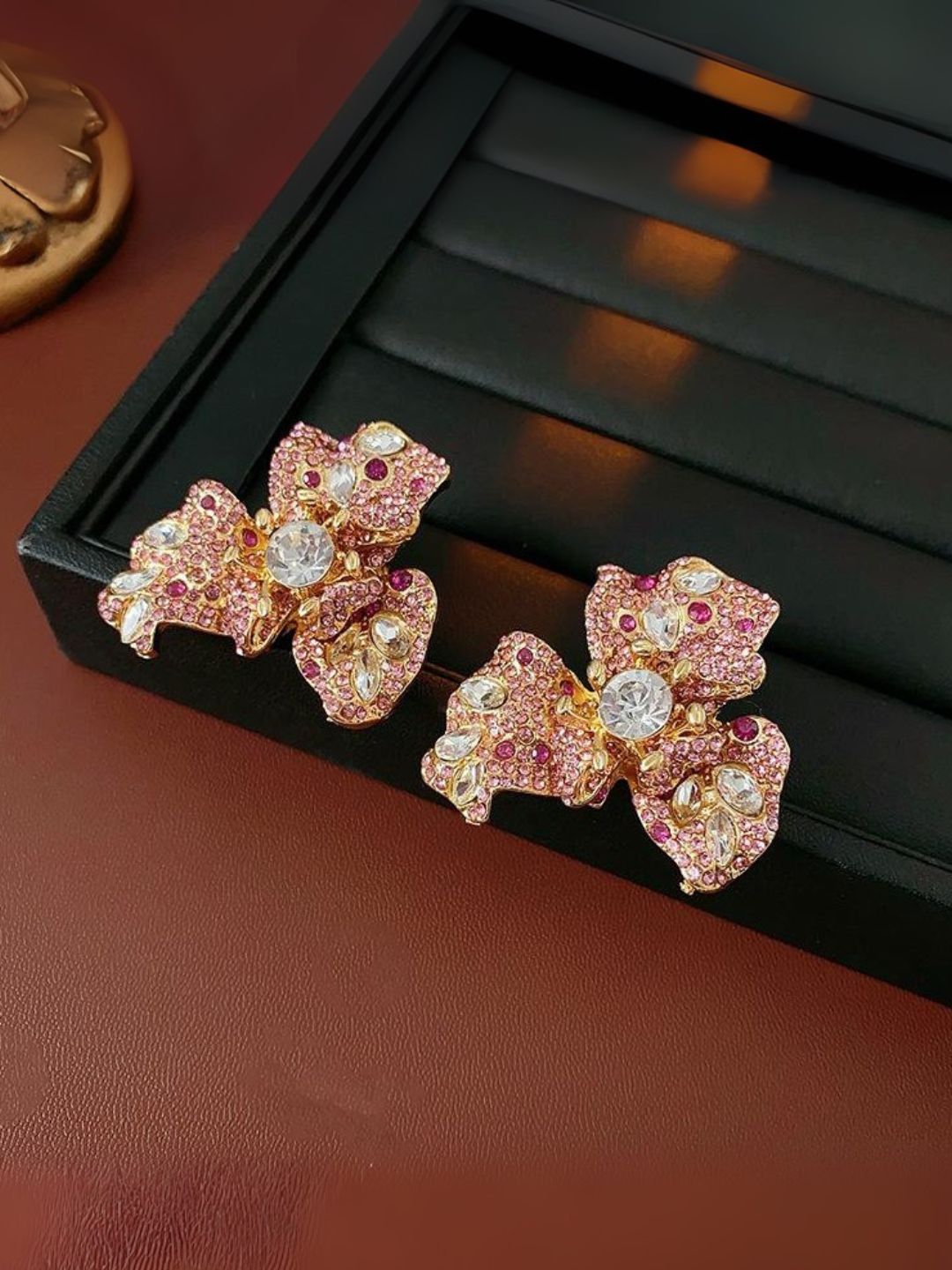 Ishhaara Pink Floral Earring