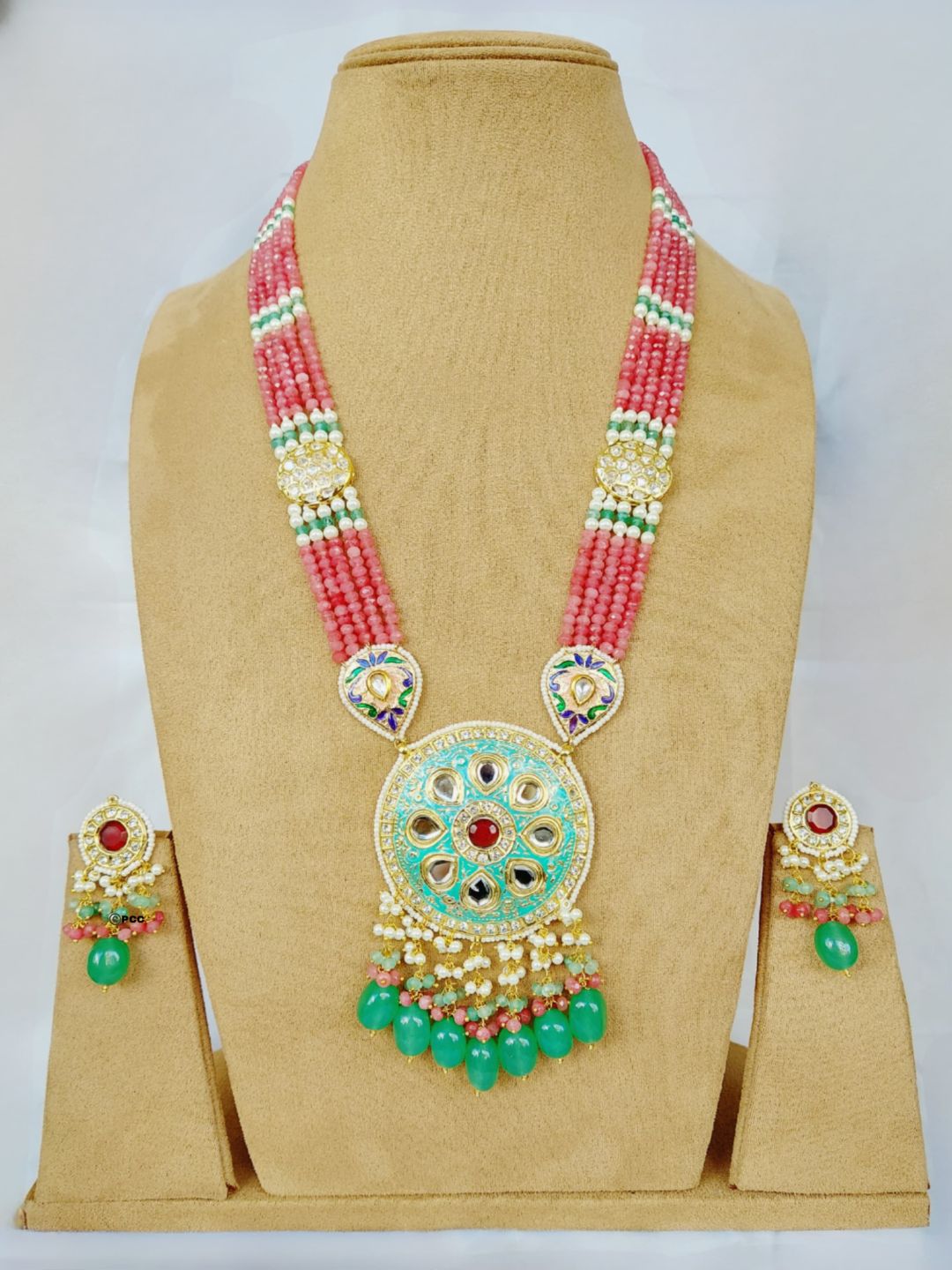 Ishhaara Red Gold Plated Pink Beaded And Kundan Jewellery Set