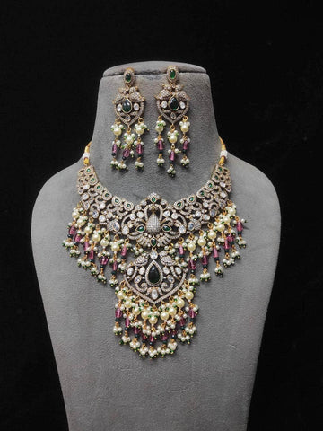 Ishhaara Kundan Studded Pendant Choker Set