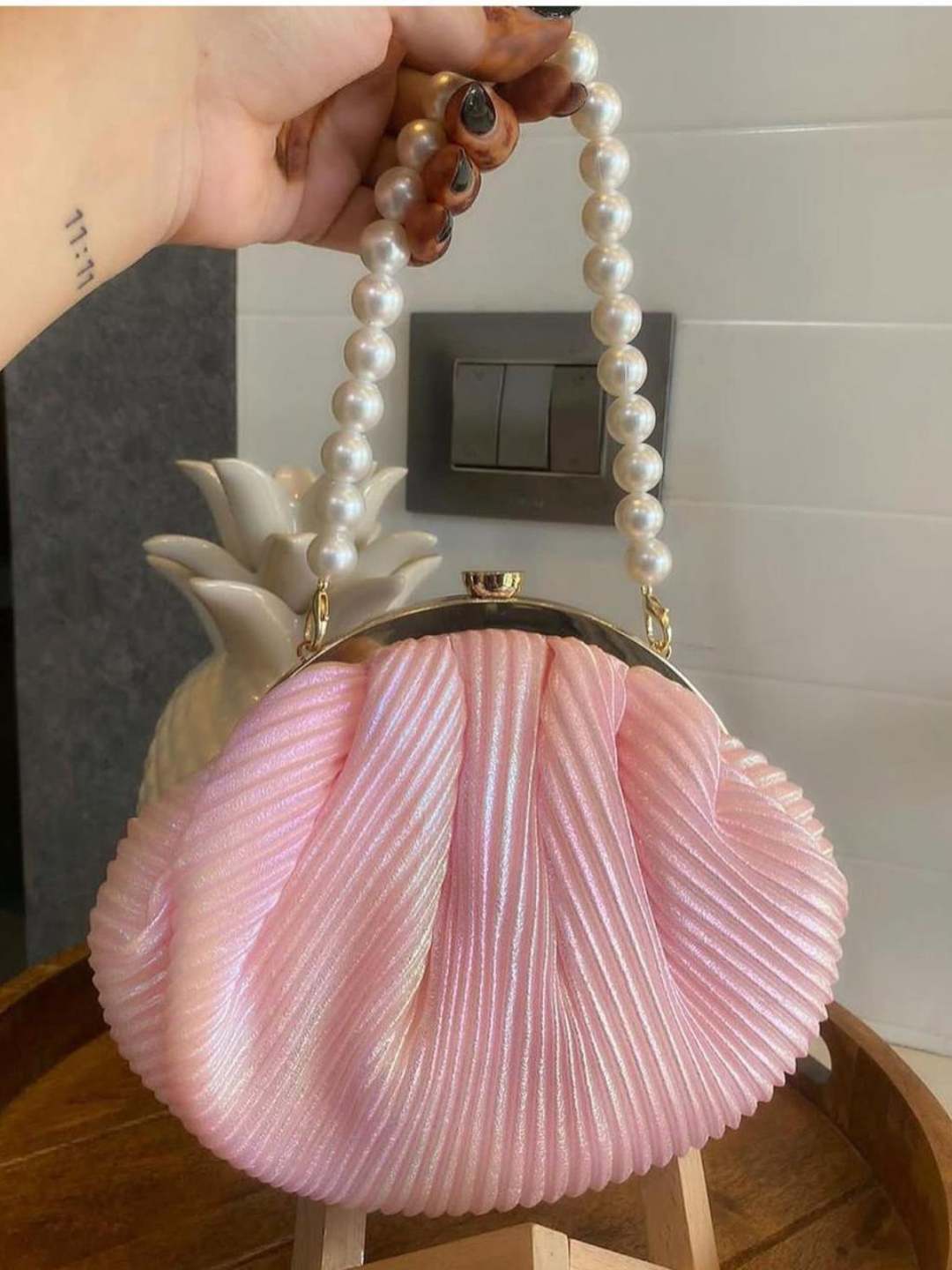 Ishhaara Pink Pleated Batua Bags