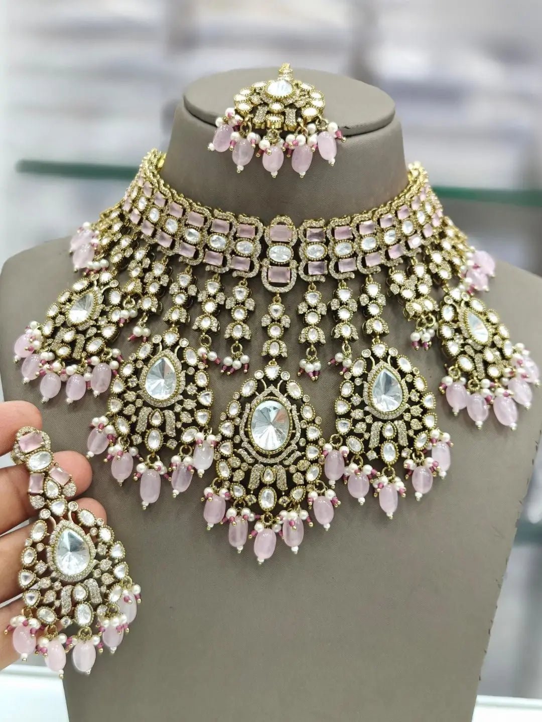 Ishhaara Pink Premium Heavy Kundan Necklace Set With Earrings