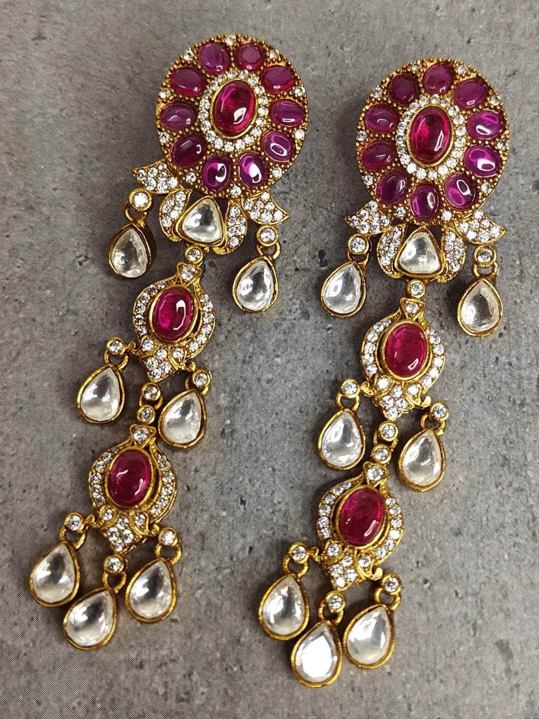 Ishhaara Ravishing Kundan Earring Set