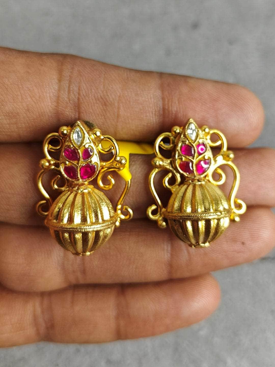 Ishhaara Regal Ad Earring Set