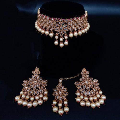 Ishhaara Pink Simple Reverse AD Flower Necklace Earring And Teeka Choker