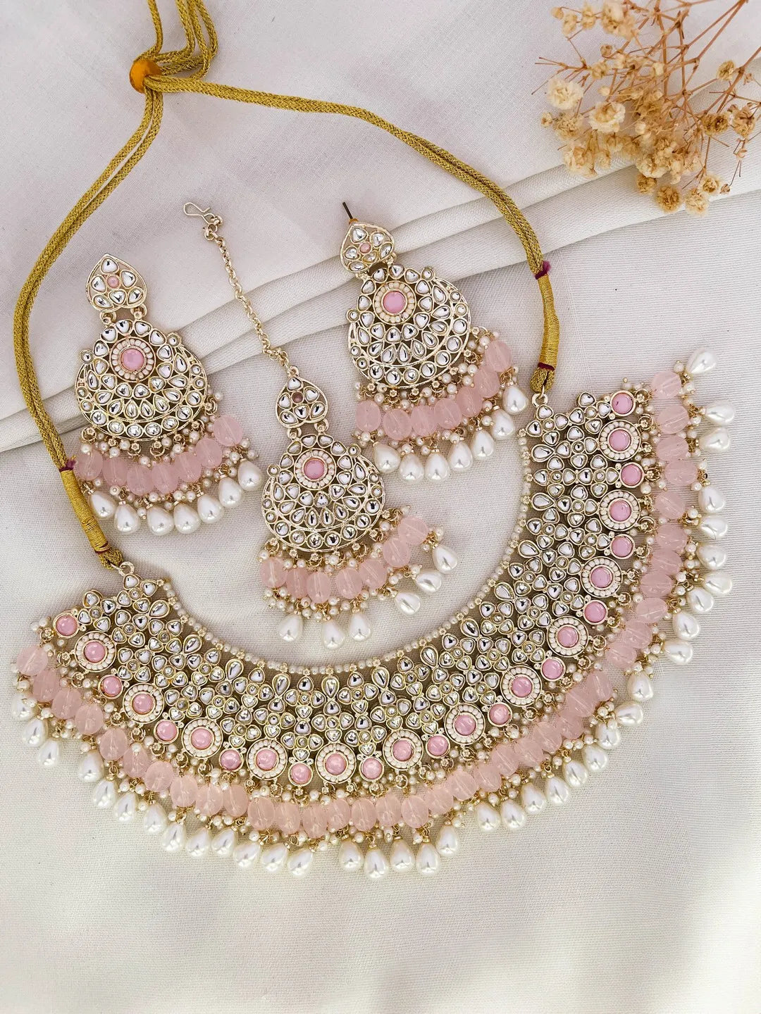 Ishhaara Pink Traditional Kundan Necklace Set
