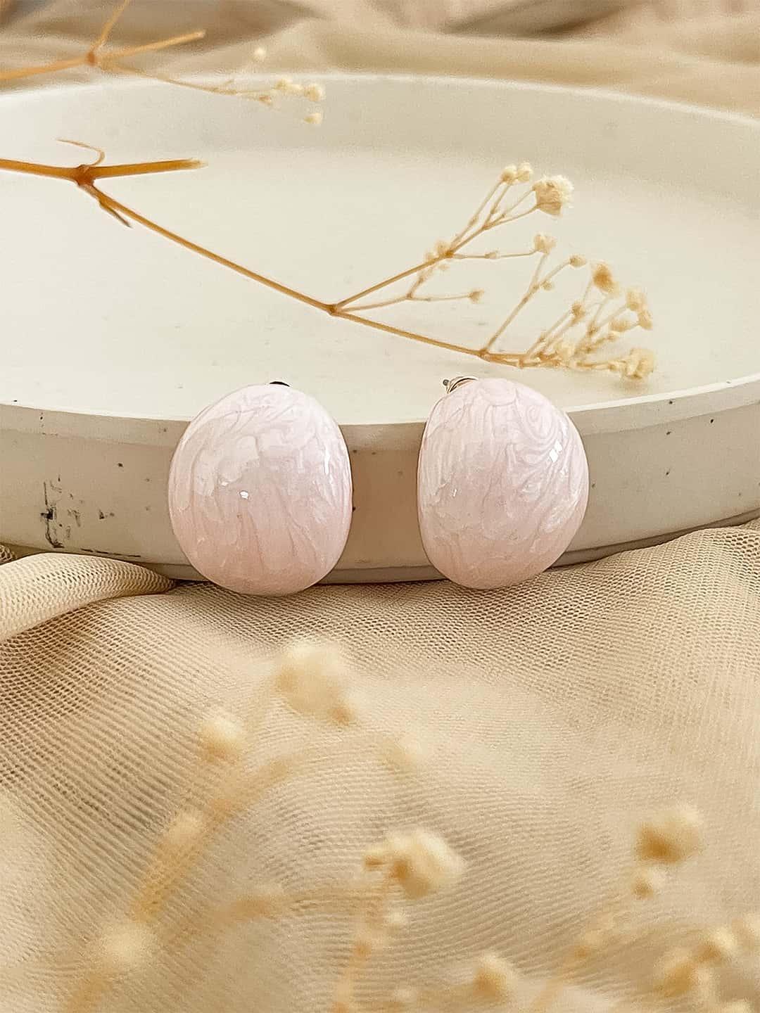 Ishhaara Vintage Cuff Earrings