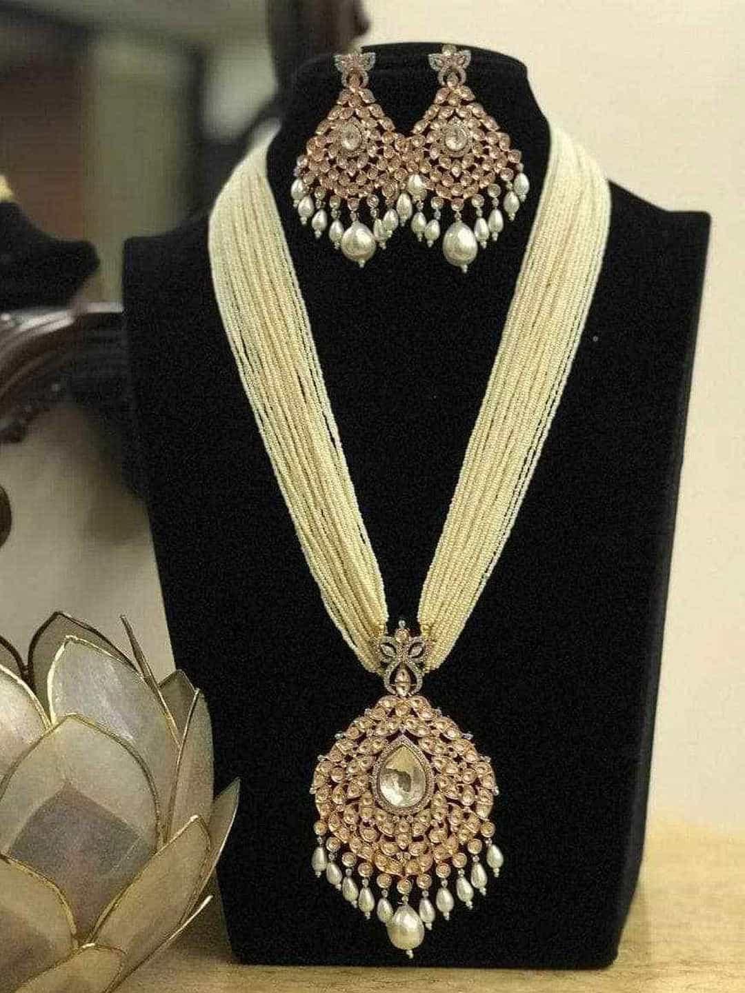 Ishhaara White Long Cheed Bead Haar