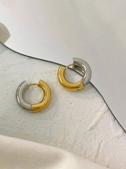 Ishhaara Pinned Hoops