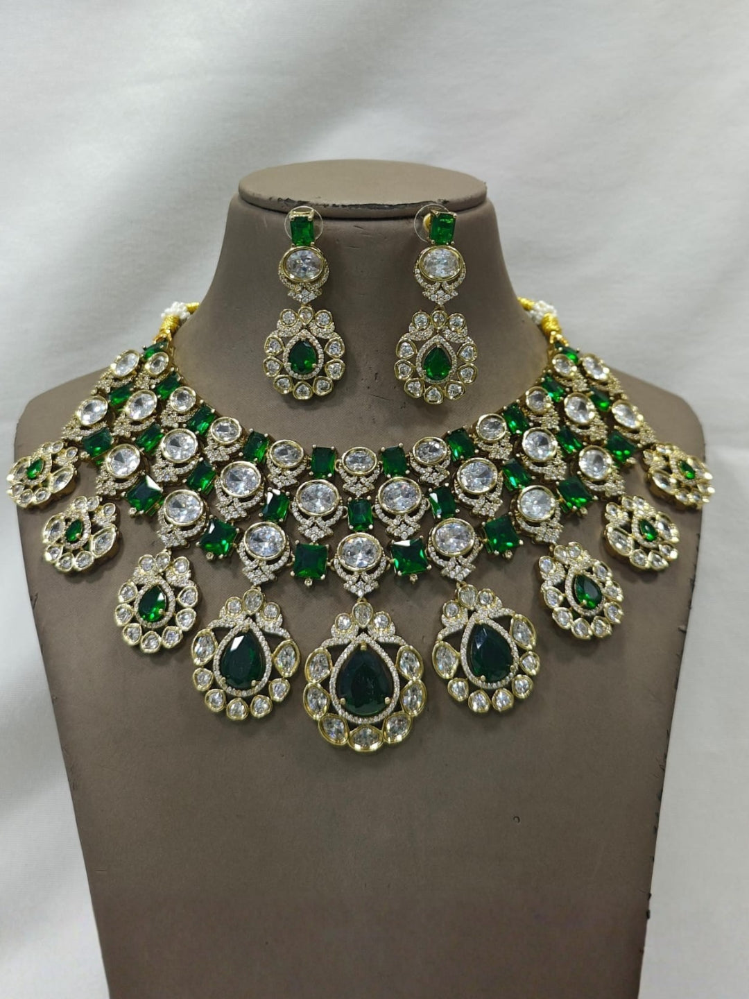 Ishhaara Polki Kundan Floral Teardrop Necklace