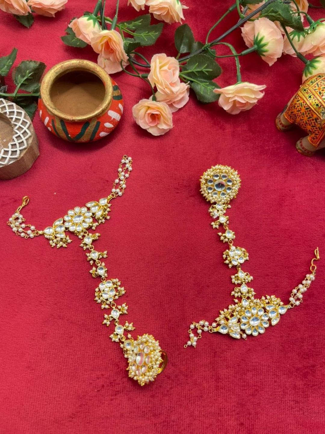 Ishhaara Polki Kundan Haath Phool