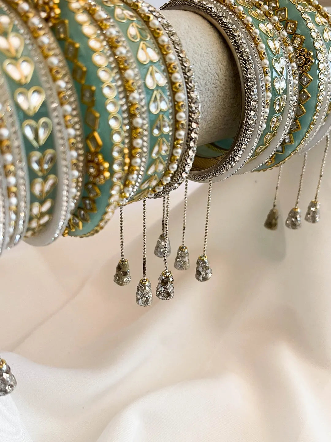 Ishhaara Polki Pearly And Jhumki Bangle Set