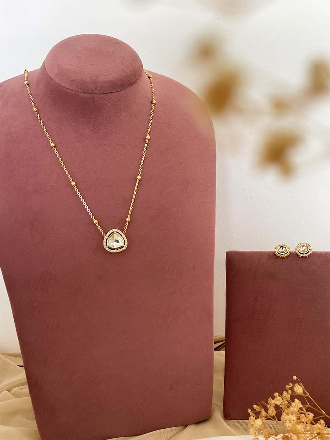 Ishhaara Polki Stone Pendant Chain Necklace