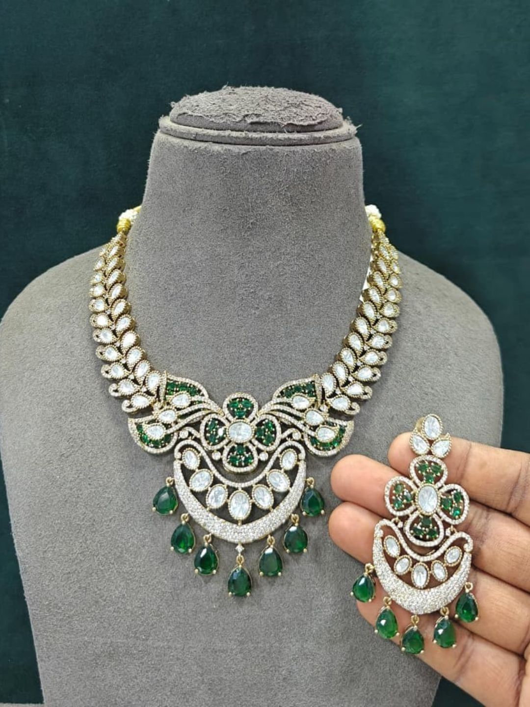 Ishhaara Premium Designer Moissanite Necklace