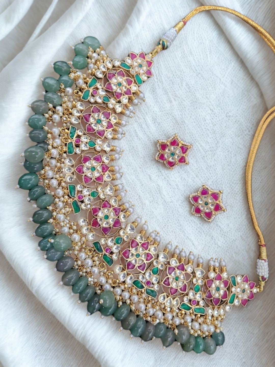 Ishhaara Premium Floral Kundan Jadau Short Neckpiece