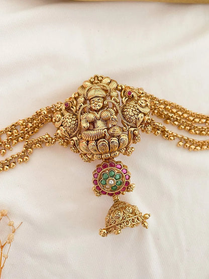 Ishhaara Premium Lakshmi Jada Billai With Pearl Maatil