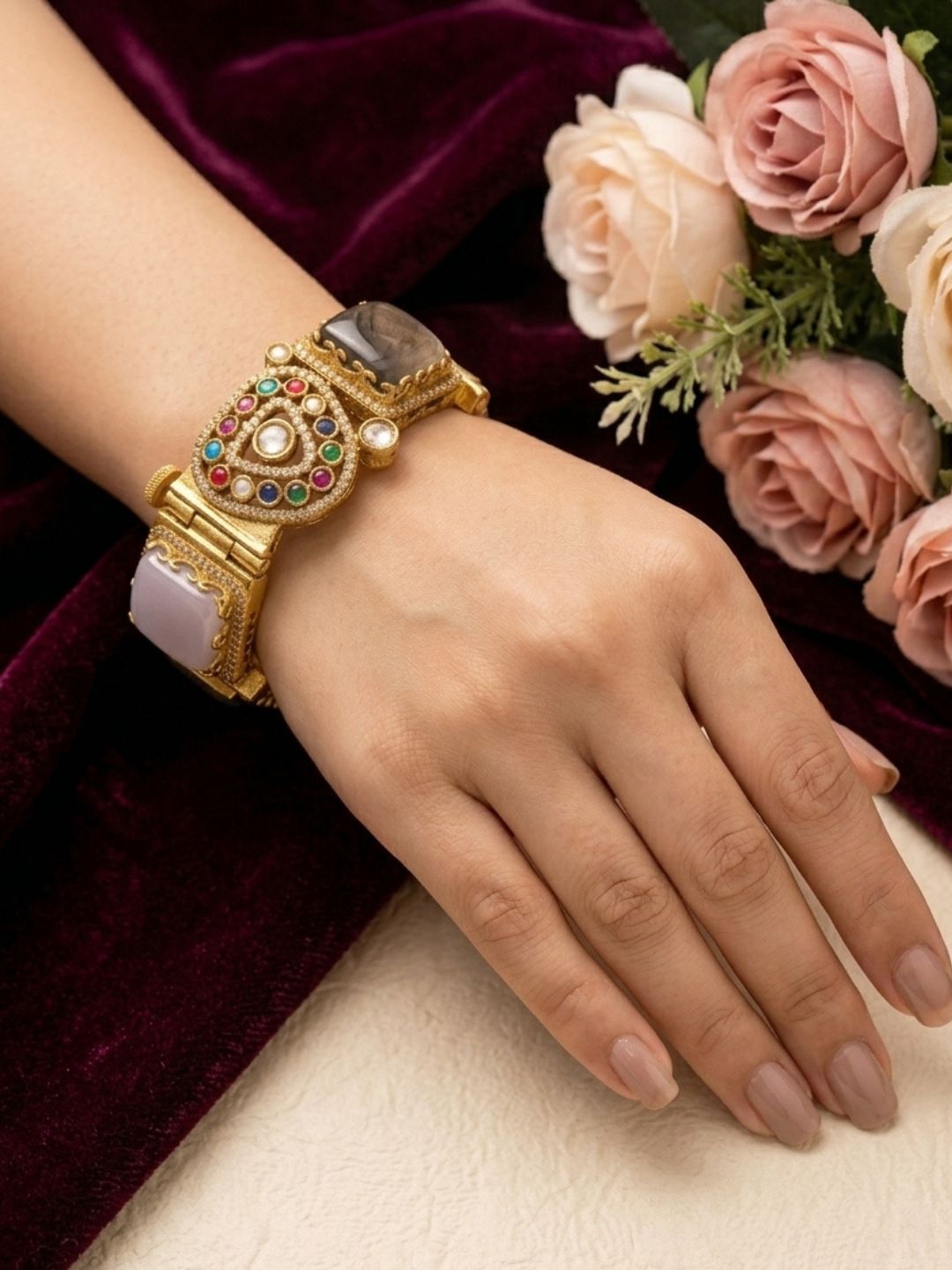 Ishhaara Premium Stone Studded Bangle