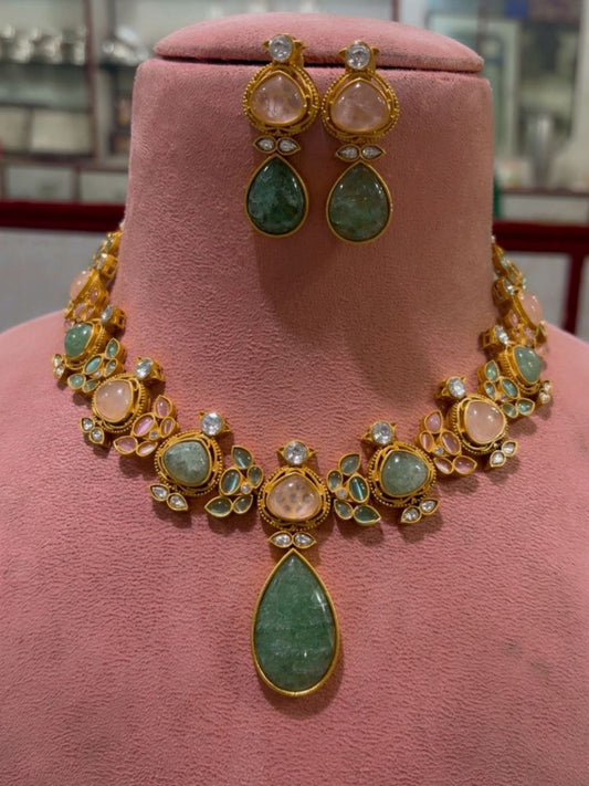 Ishhaara Premium Victorian Multicolor Neckalce