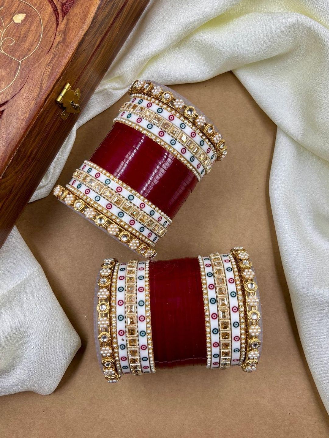 Ishhaara Punjabi Pearl And Kundan Studded Bridal Chooda