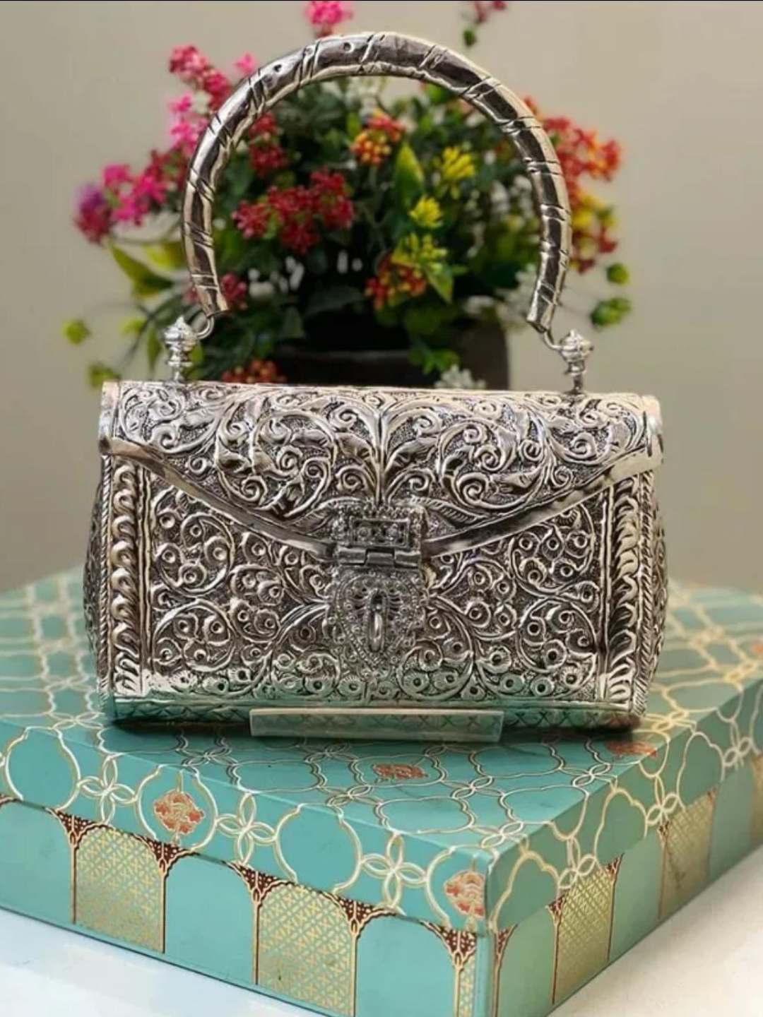 Ishhaara Pure Handcrafted Antique Silver Metal Clutch Bag