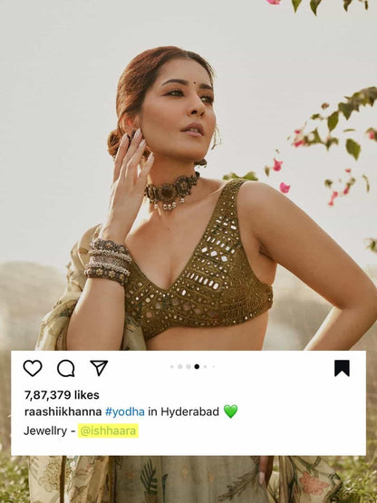Ishhaara Raashii Khanna In Oxidised Tribal Bangle With Flowers