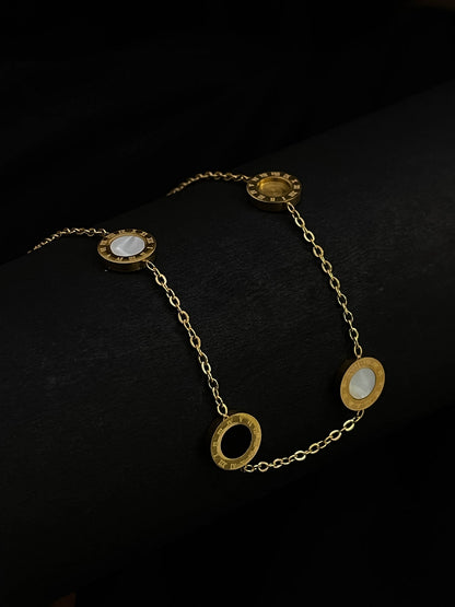 Ishhaara Radiant Droplet Necklace