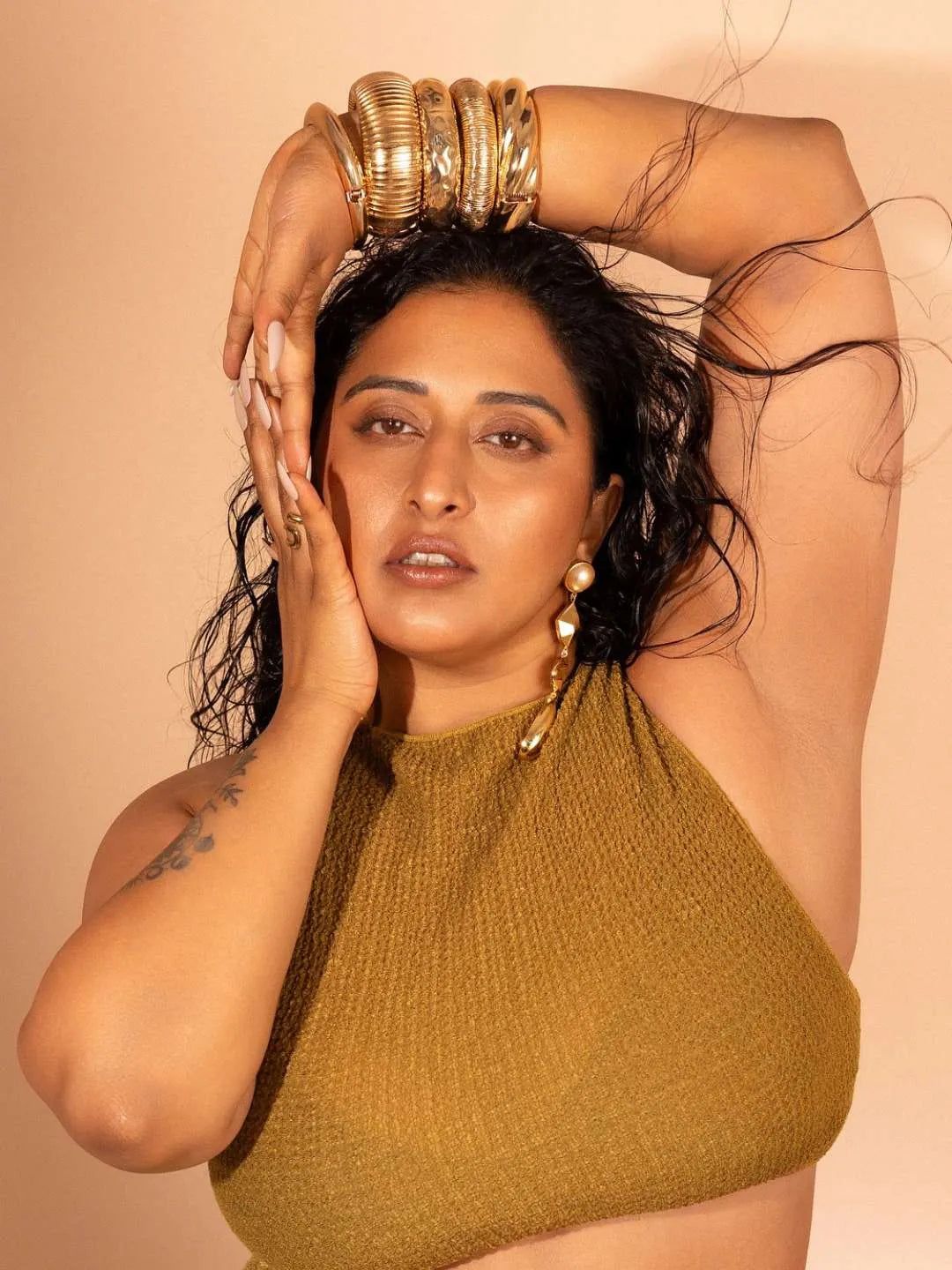 Ishhaara Raja Kumari In Cartier Flexible Tubogas Bracelet