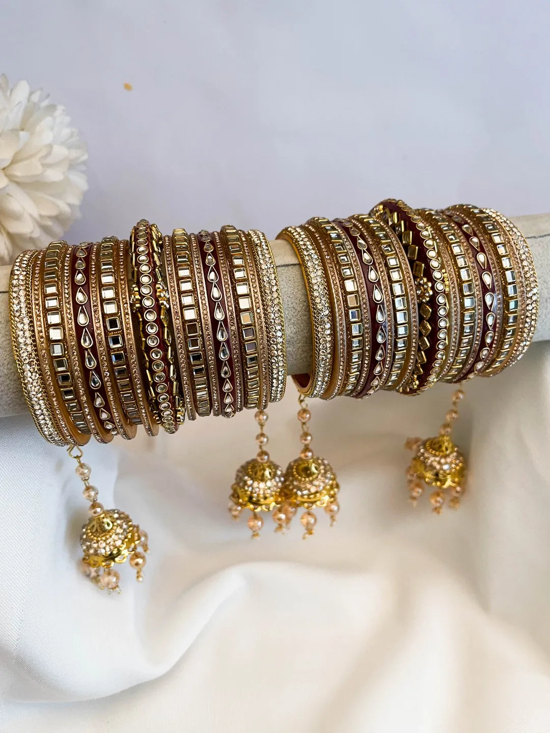 Ishhaara Rajasthani Kundan Studded Chooda With Jhula Bangles