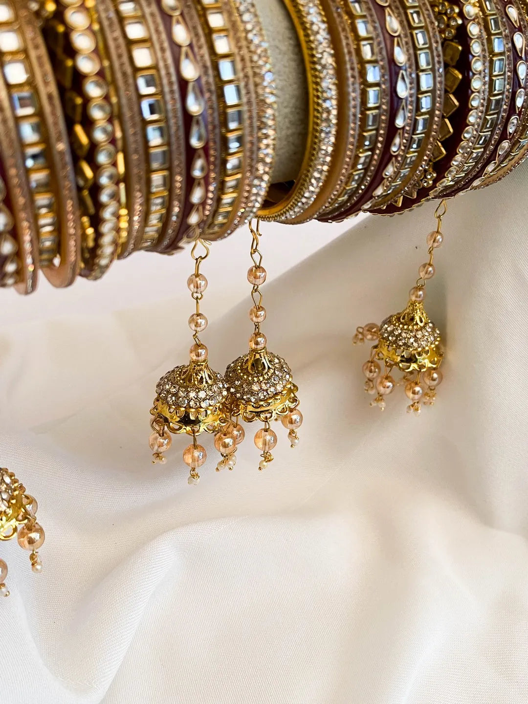 Ishhaara Rajasthani Kundan Studded Chooda With Jhula Bangles