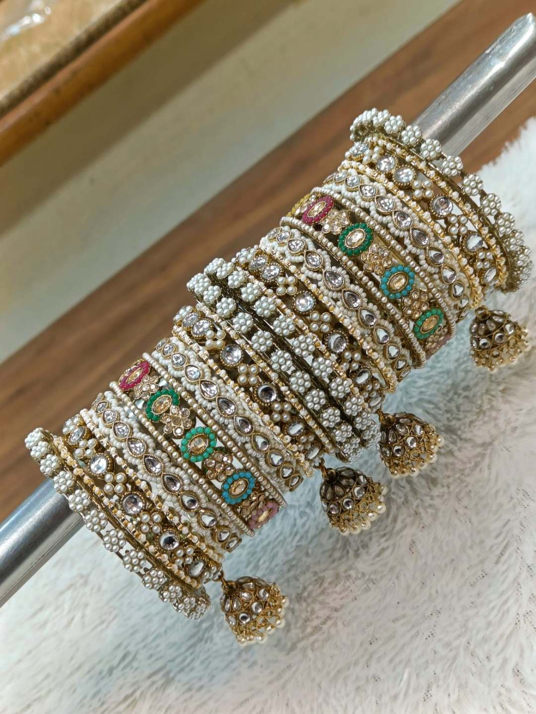 Ishhaara Rajasthani Rajwadi Pearl Kundan Kangan Chooda Set