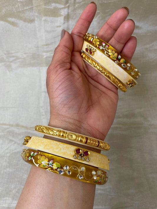 Ishhaara Rajputi Oil Painted Bridal Chooda