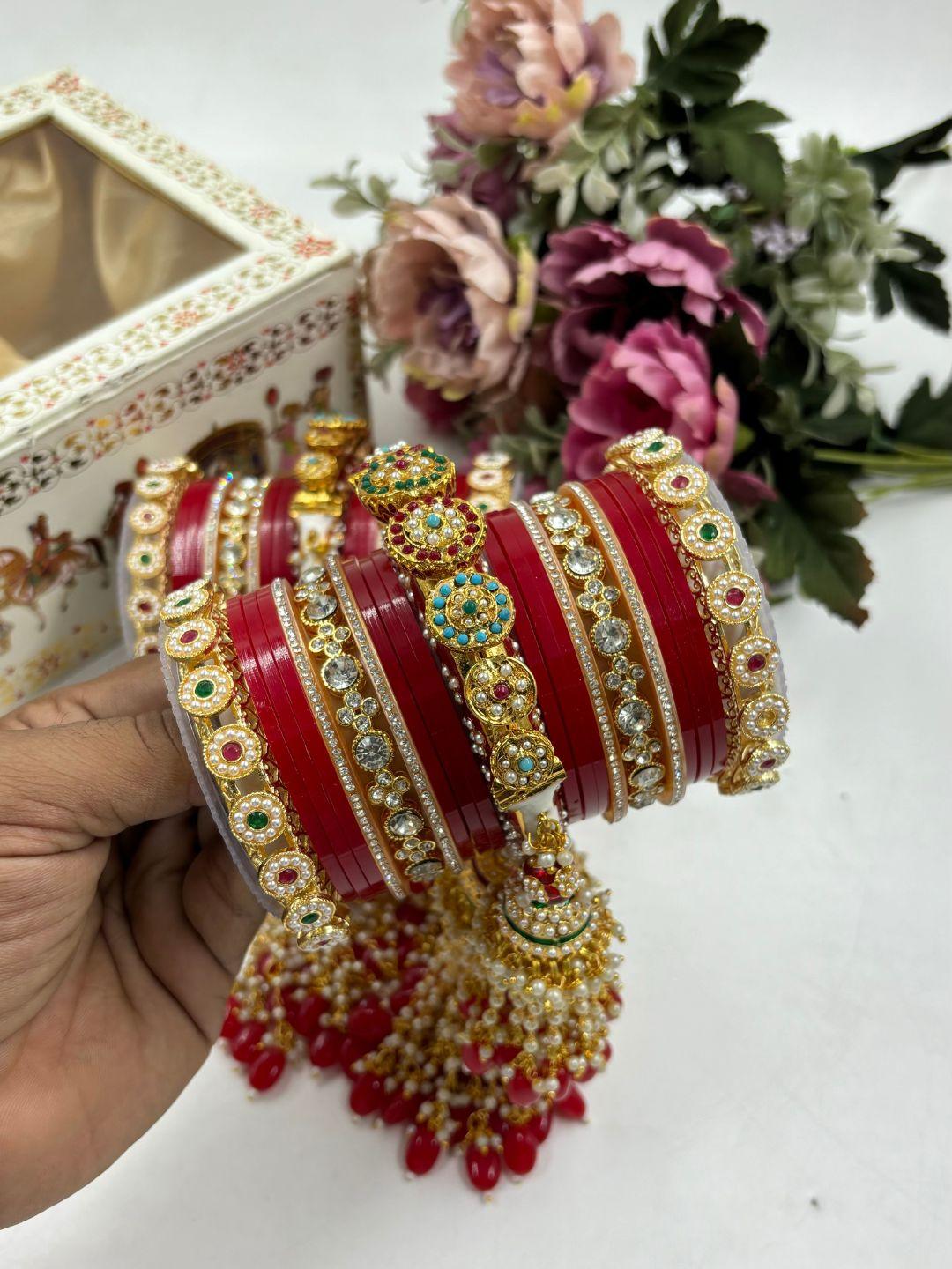 Ishhaara Rajwadi Bangles With Kundan Chuda