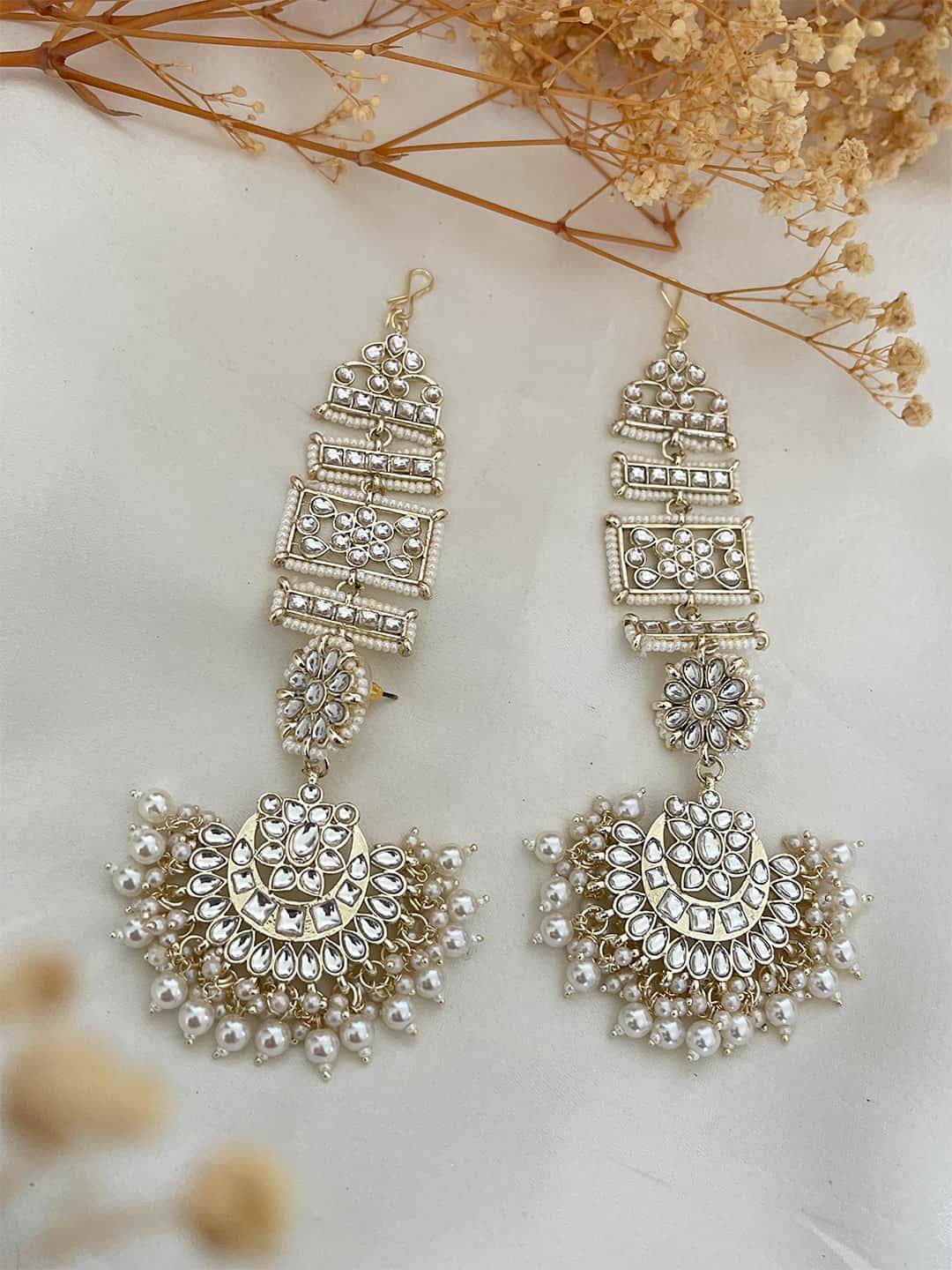 Ishhaara Rajwadi Earring With Holder White