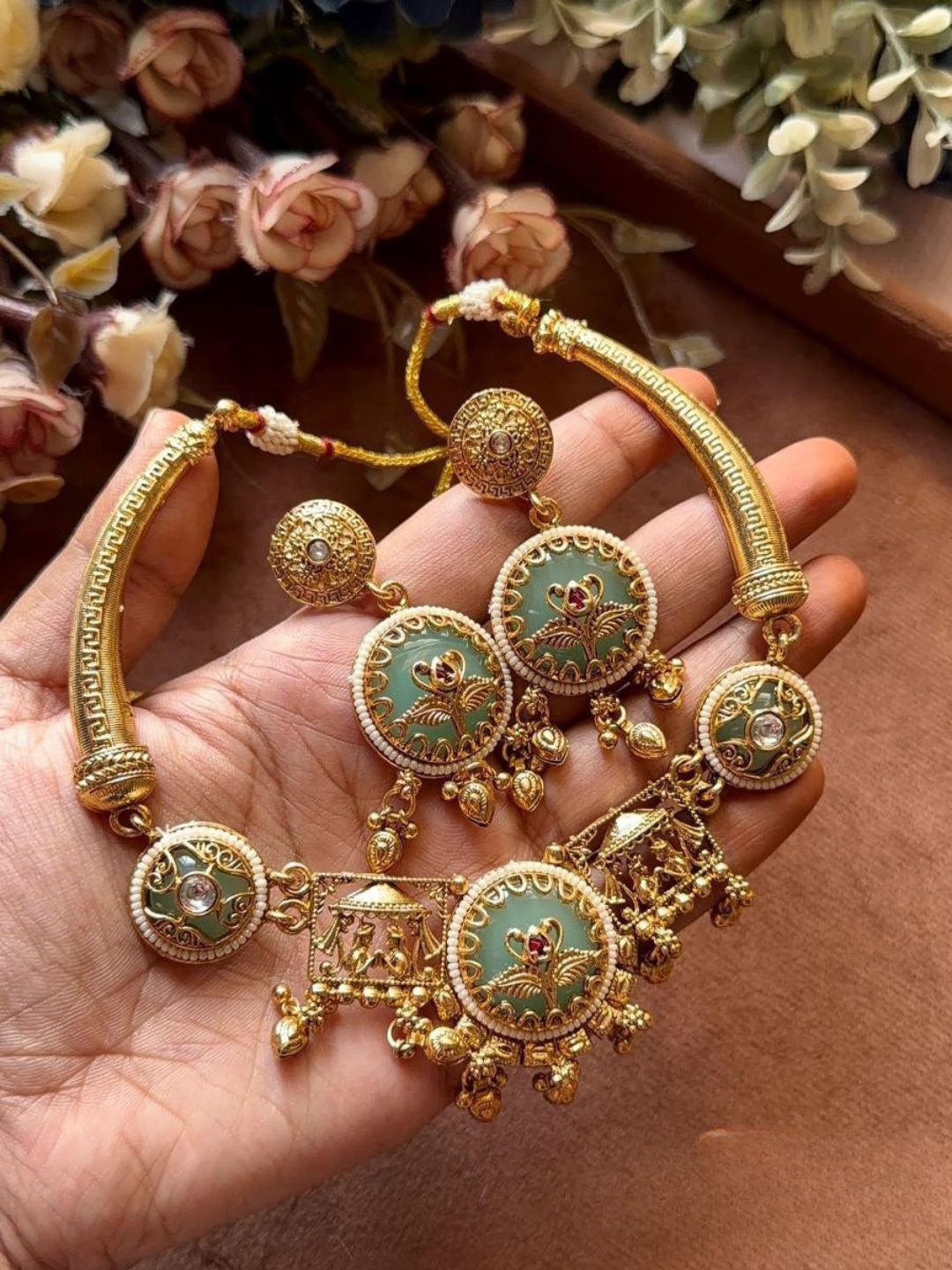 Ishhaara Rajwadi Heritage Hasli Necklace