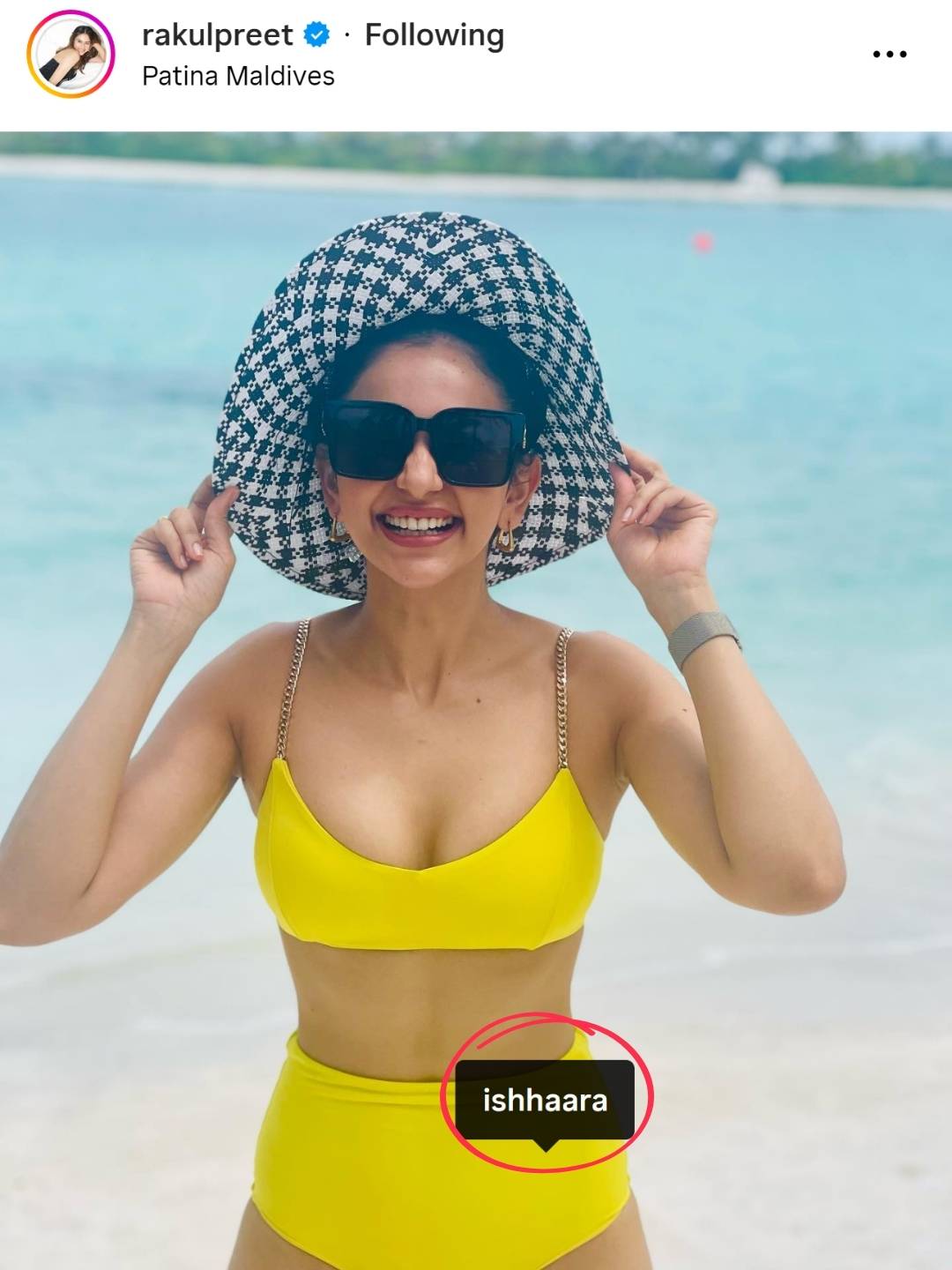 Ishhaara Rakul Preet Singh In Trapezoid Hoop Earrings