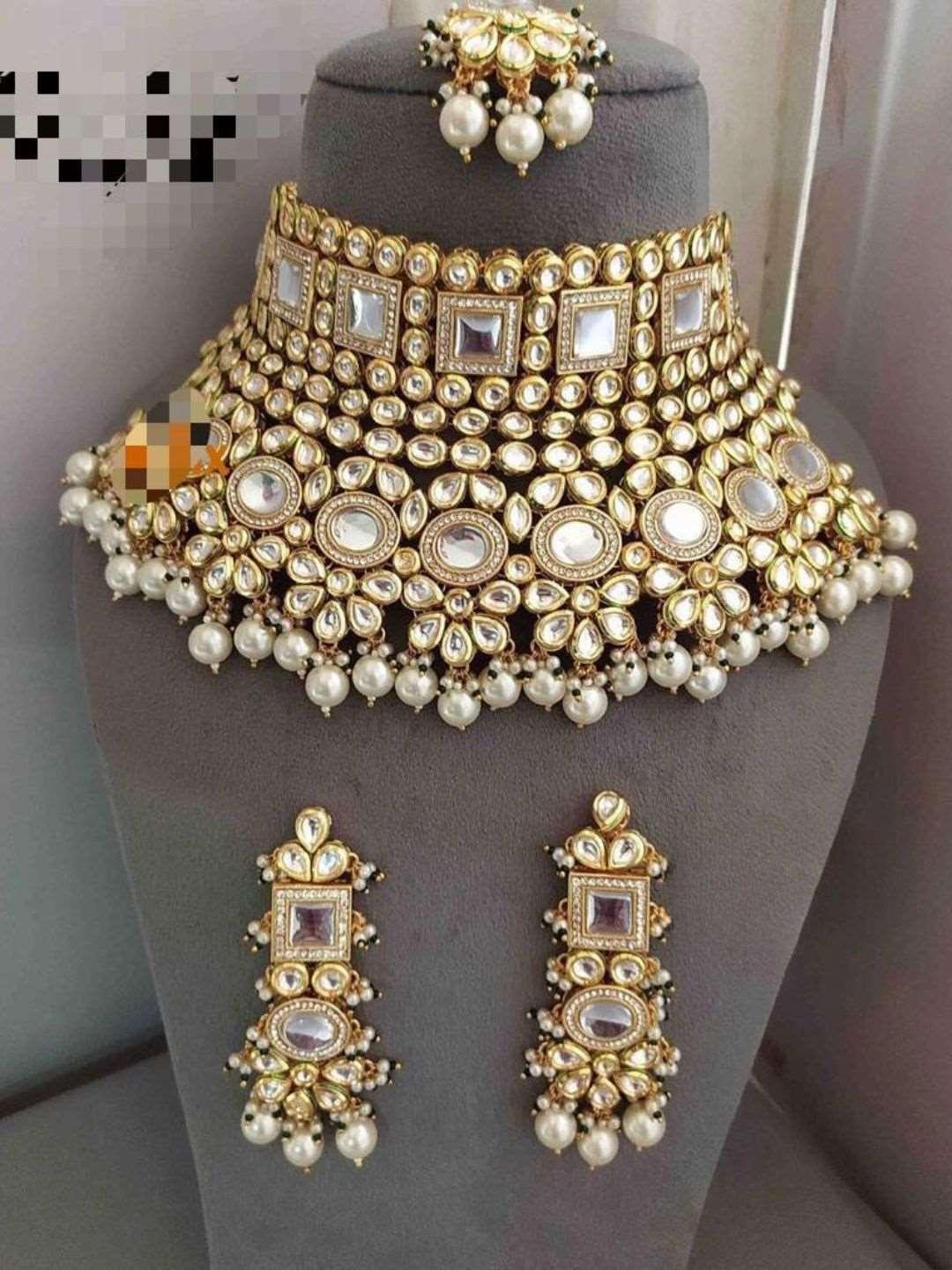Ishhaara Rani Padmavati Kundan Bridal Choker Necklace