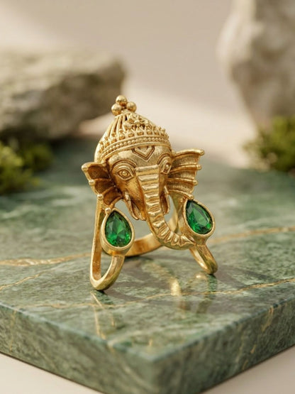 Ishhaara Real Kemp Classic Ganesha Vanki Finger Ring