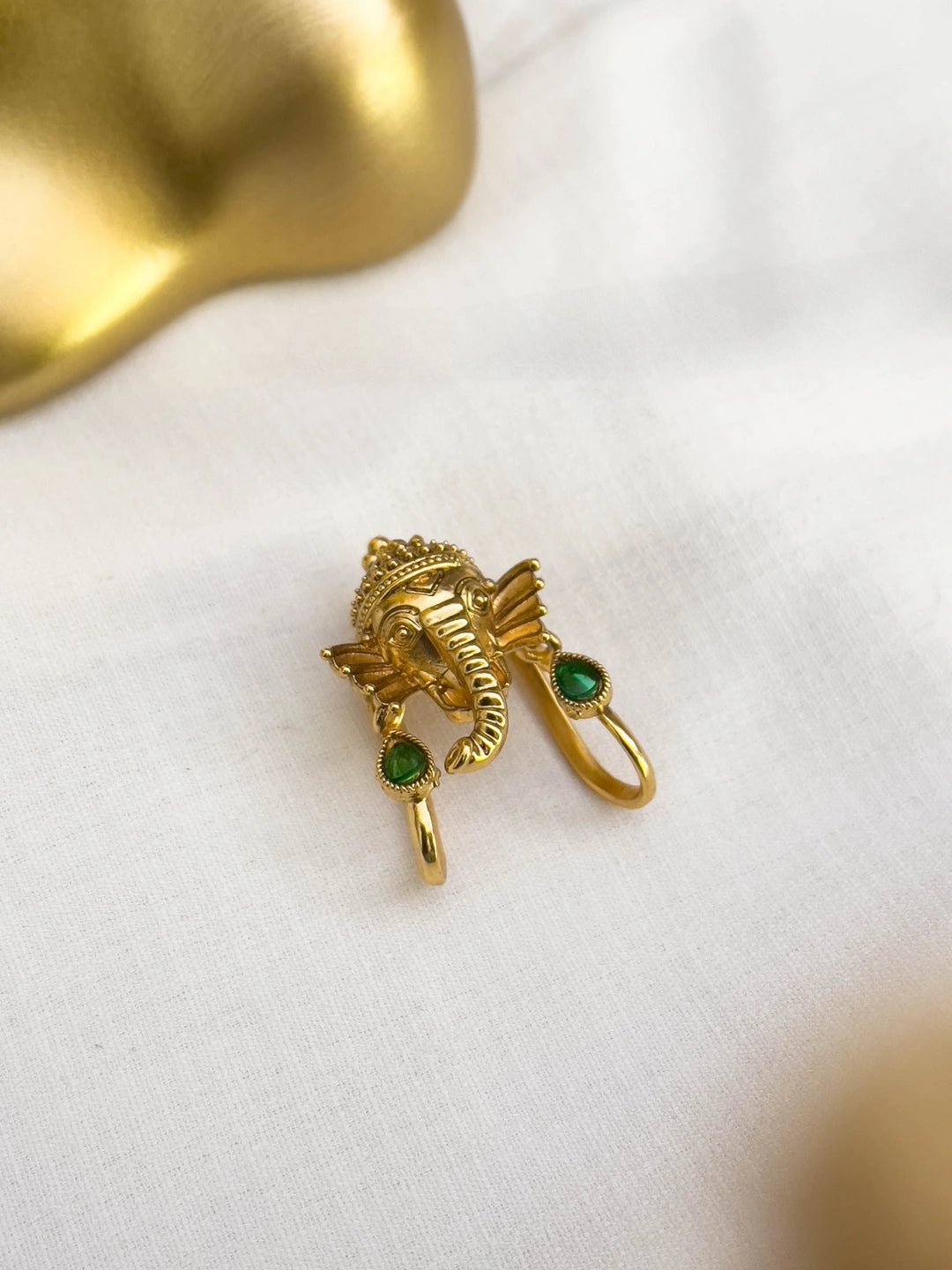 Ishhaara Real Kemp Classic Ganesha Vanki Finger Ring