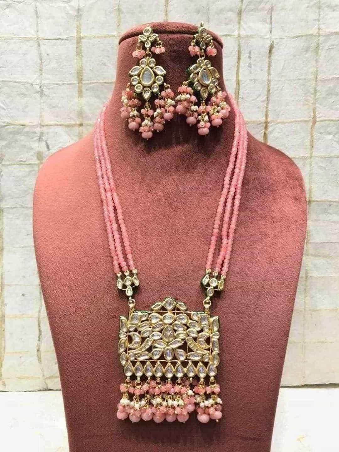 Ishhaara Rectangular Kundan Pendant Necklace