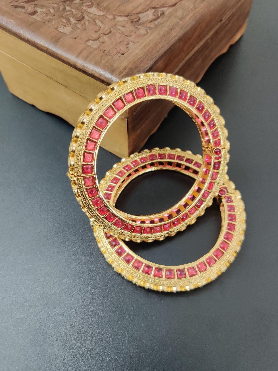 Ishhaara Studded Emerald Stone Bangle