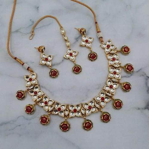 Ishhaara Red 4 Leaf Rose Drop Necklace Set