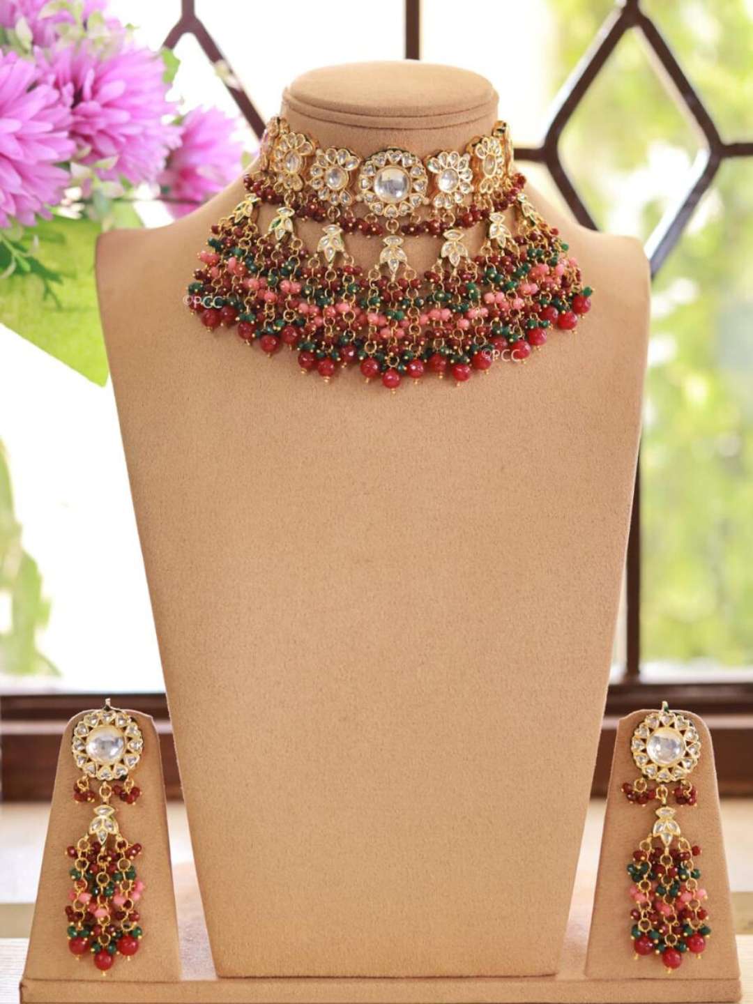 Ishhaara Red And Green Enamred Kundan Choker