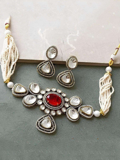 Ishhaara Carved Center Kundan Choker Set