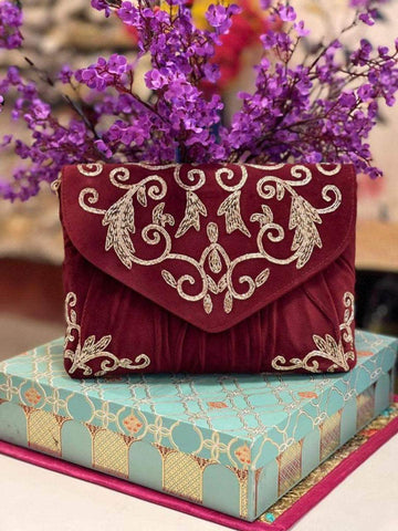 Ishhaara Classic Handcrafted Bridal Clutch