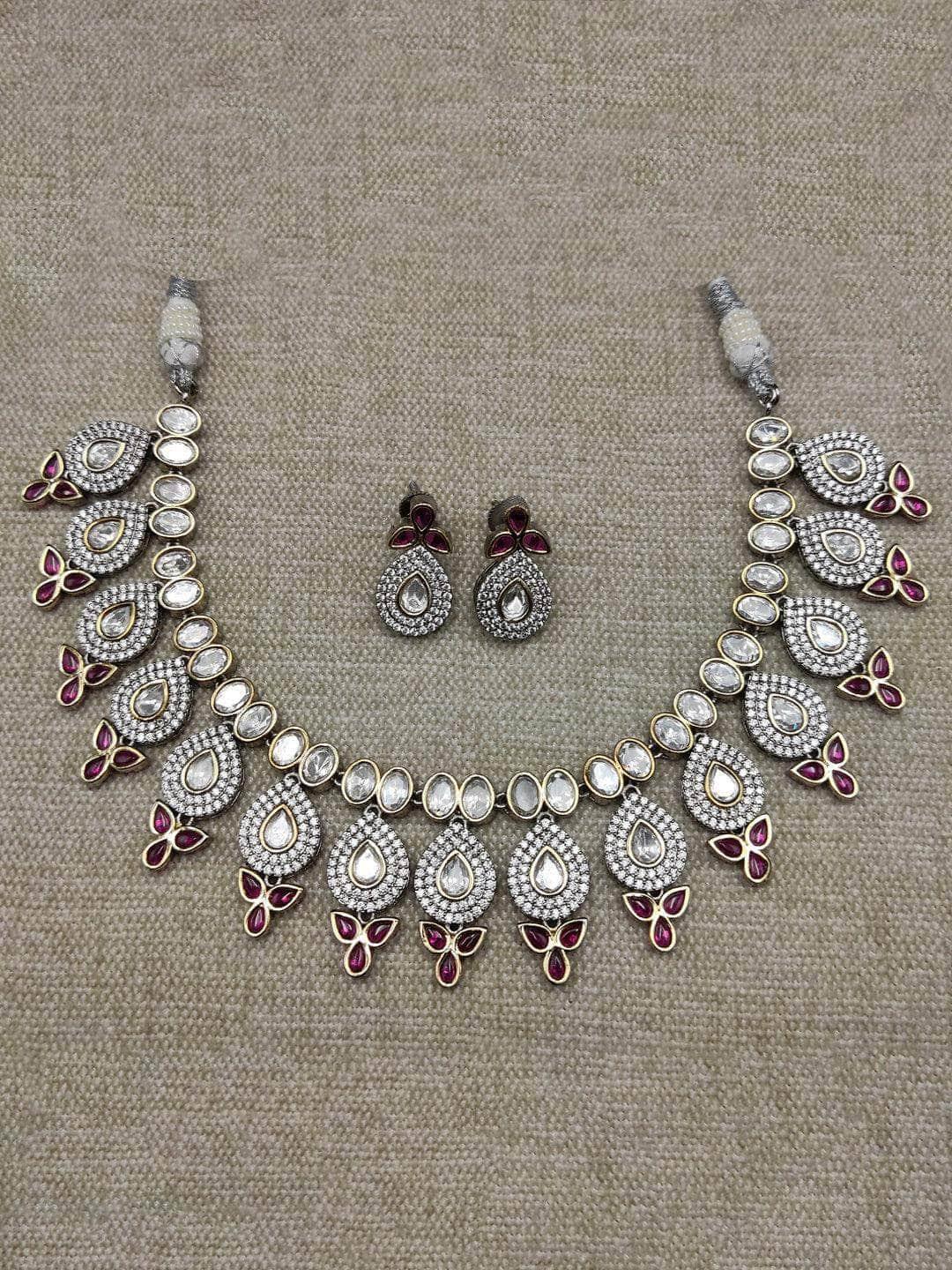 Ishhaara Red Classic Necklace