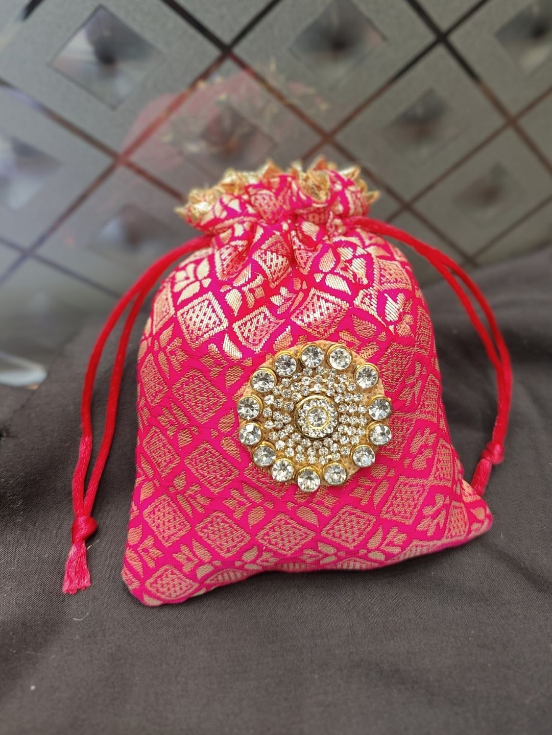 Ishhaara Red Colored Mini Potli Bag