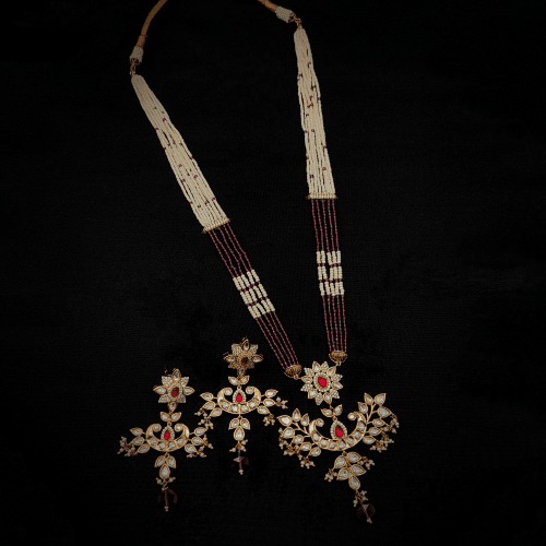 Ishhaara Crystal Jadau Necklace Set