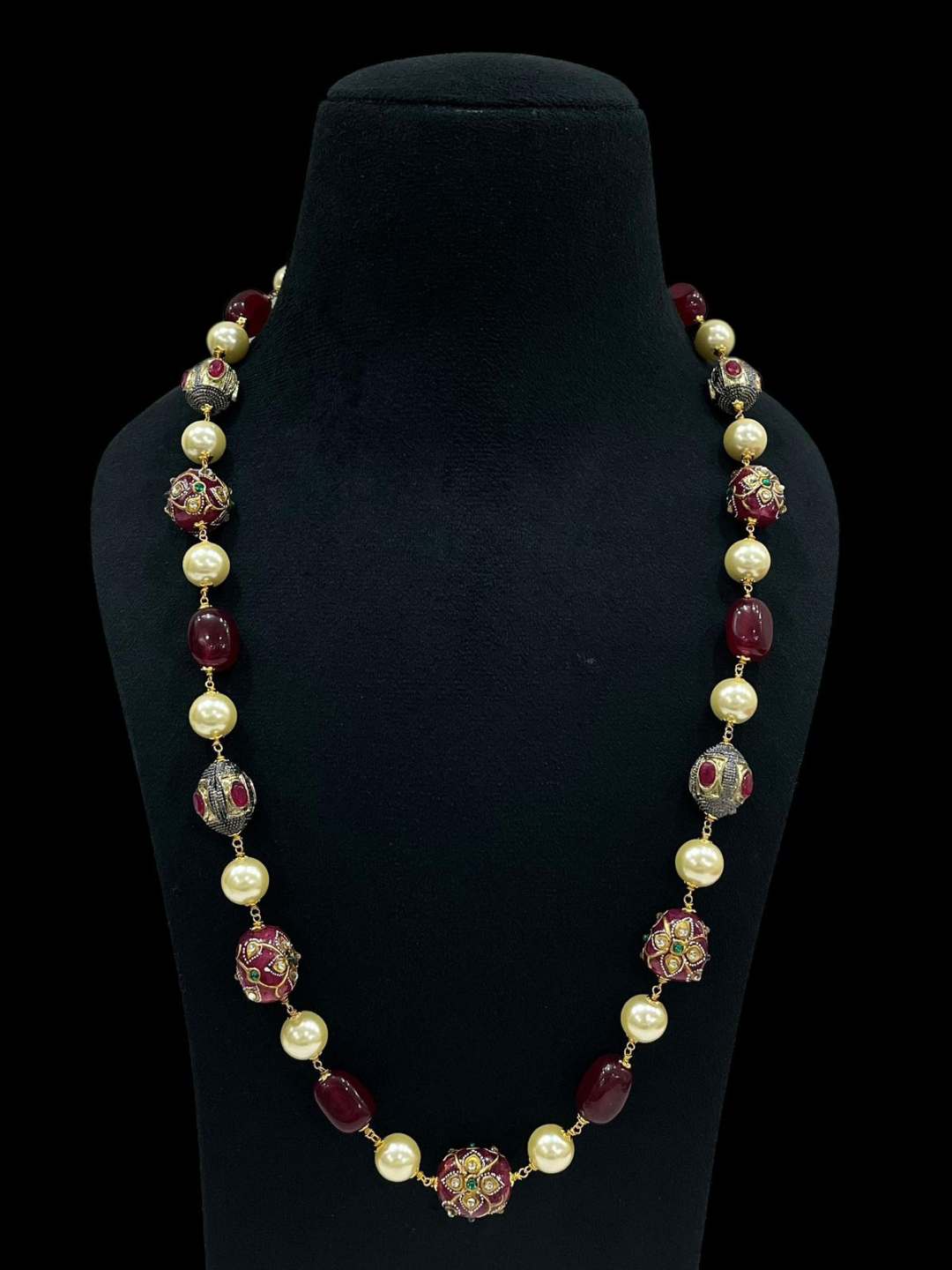 Ishhaara Green Designer Pearls And Red Pumpkin Beads Mala