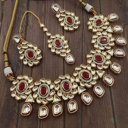 Ishhaara Flower Ad Kundna Pentagan Hanging Necklace Earring And Teeka Set