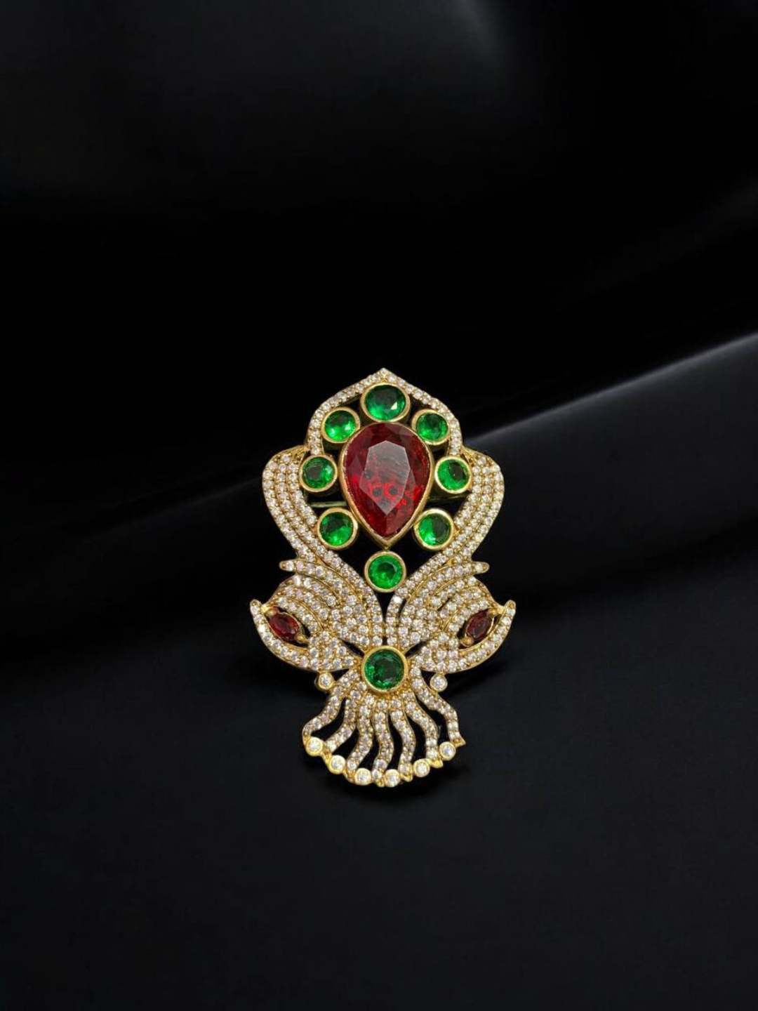 Ishhaara Green Gold Embellished Victorian Heart Brooch
